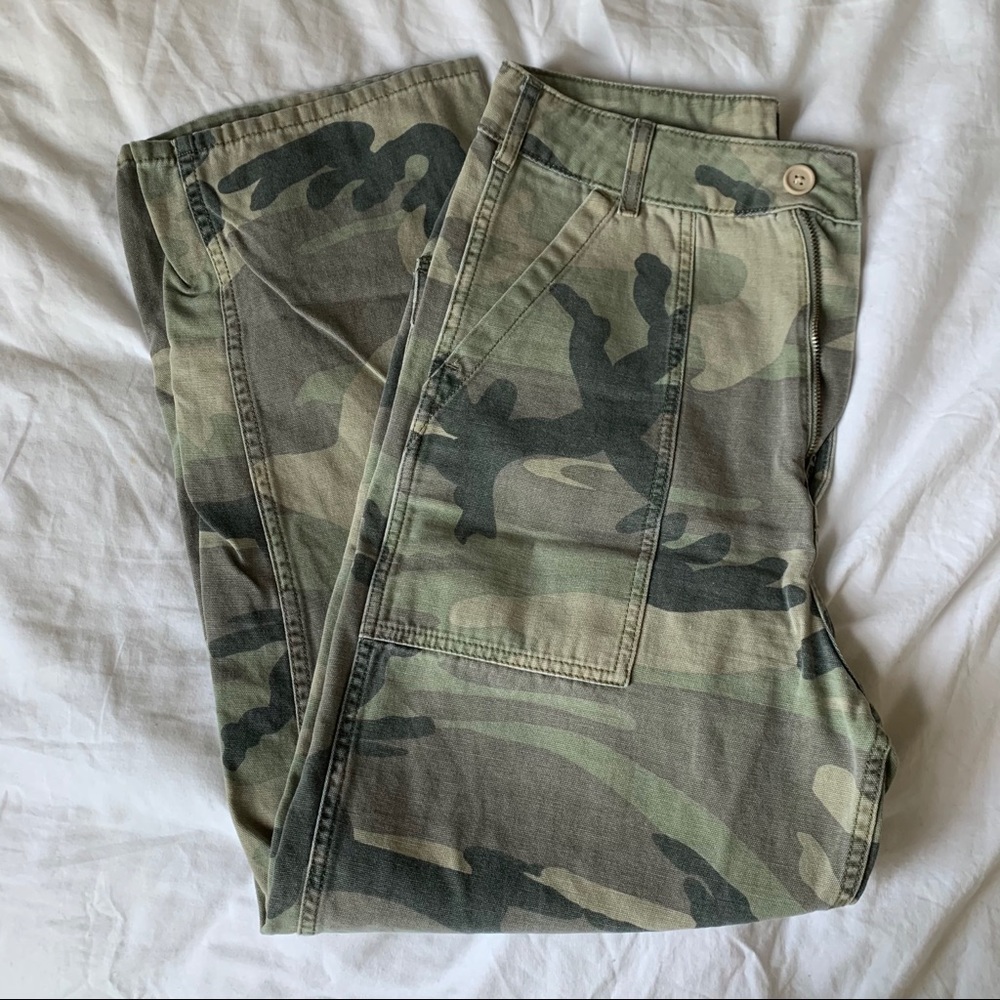 Topshop High-Waisted Camo Pant